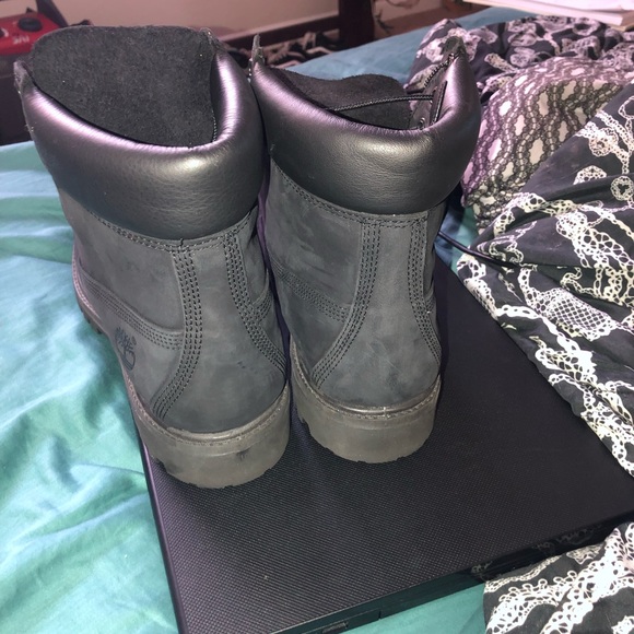 Black Men size 10 timberlands - Picture 2 of 3